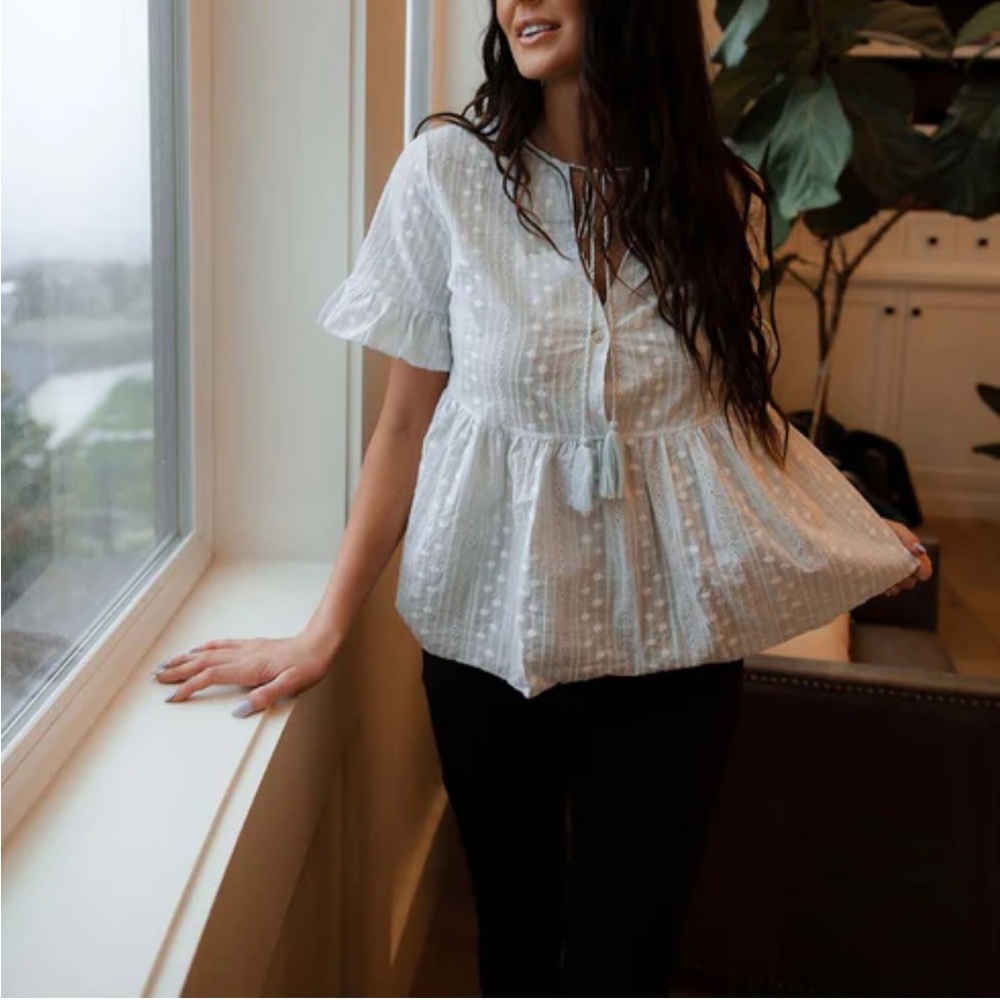 Simple Addiction Ruffle Sleeve Blouse Size M